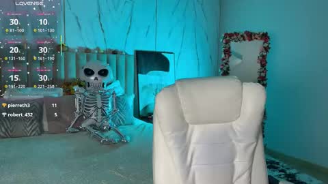 Vikky online show from October 30, 1:30 am