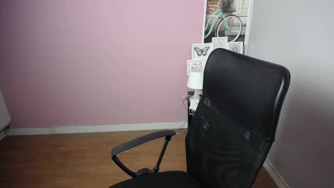 viktoria_lovely online show from December 20, 5:25 am