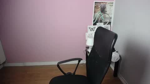 viktoria_lovely online show from December 23, 5:17 am