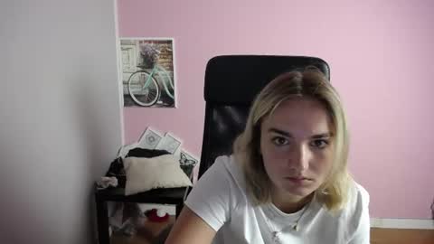 viktoria_lovely online show from July 20, 7:55 am