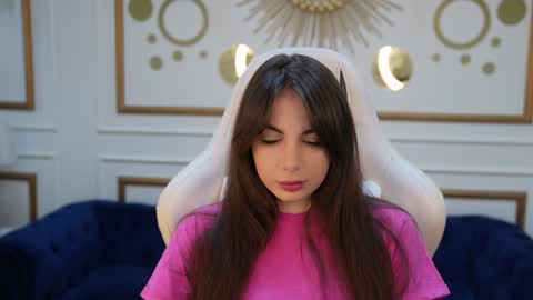 Snapshot of viktoria_storm chatting on January 30, 11:44 am Alisa online show from January 30, 11:44 am