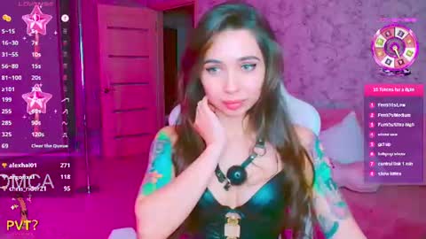 Vinkiepinkie online show from June 28, 7:31 pm