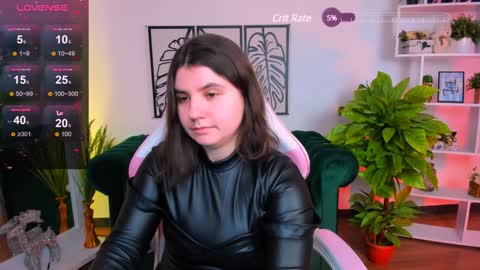 Snapshot of viola__shy chatting on January 17, 9:50 pm Viola online show from January 17, 9:50 pm