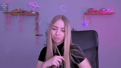 viola_sweet_ online show from May 24, 3:22 pm