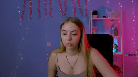 viola_sweet_ online show from July 26, 12:02 pm