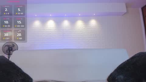 Snapshot of violeet_scott chatting on December 28, 10:47 am Violett Everyday From 0530 to 1430 Col Time online show from December 28, 10:47 am