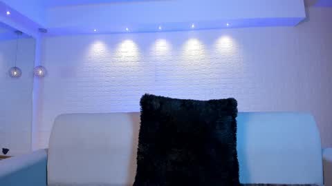 Snapshot of violeet_scott chatting on February 21, 10:50 am Violett Everyday From 0530 to 1430 Col Time online show from February 21, 10:50 am