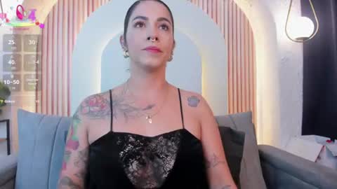 Violette online show from July 17, 11:03 am