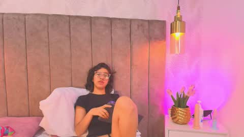 Violeta online show from December 20, 7:51 pm