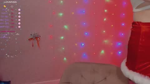 Snapshot of violet____h chatting on January 2, 7:18 pm violet____h online show from January 2, 7:18 pm