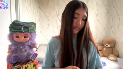 Violet online show from May 27, 8:00 am