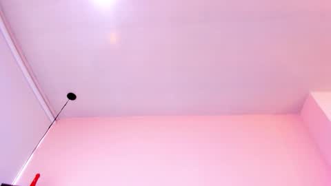 violet online show from December 5, 3:35 pm