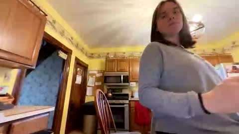 violet_skii online show from March 5, 5:42 pm