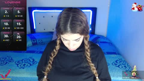 Snapshot of violet_stone22 chatting on December 19, 6:12 pm Violeta online show from December 19, 6:12 pm