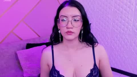 Snapshot of violeta_diazz chatting on October 18, 9:16 pm online show from October 18, 9:16 pm