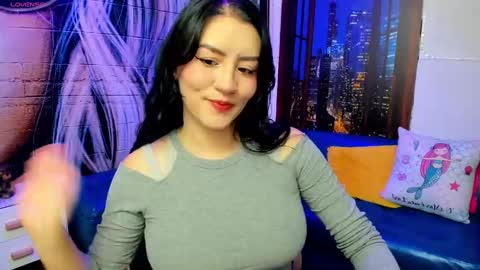 Snapshot of violeta_diazz chatting on December 12, 9:15 pm online show from December 12, 9:15 pm