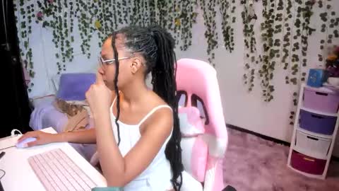 Violeta online show from November 24, 5:48 pm