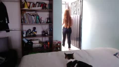 Violeta Peter online show from July 17, 9:07 pm