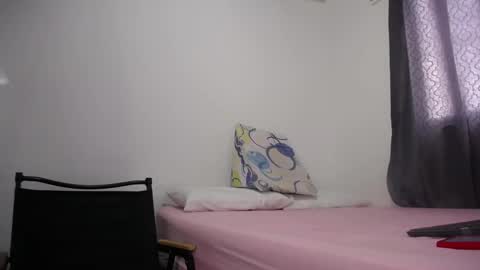 VIOLETA SORACHI  online show from November 9, 5:42 pm