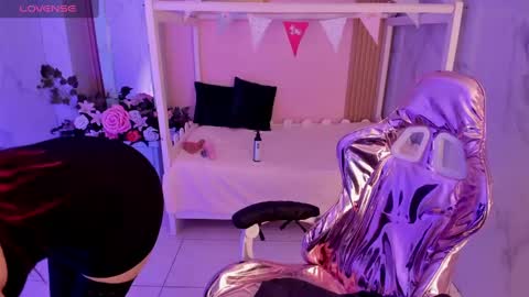 Snapshot of violeta_sub chatting on January 14, 1:06 pm IG violeta sub online show from January 14, 1:06 pm