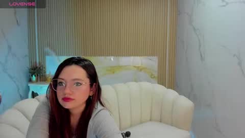 Snapshot of violeta_sub chatting on October 11, 1:58 pm IG violeta sub online show from October 11, 1:58 pm