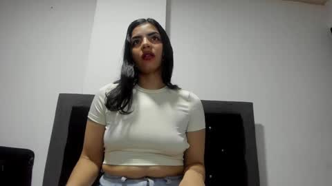 Snapshot of violetadumsper chatting on March 7, 3:19 am VioletaDums online show from March 7, 3:19 am