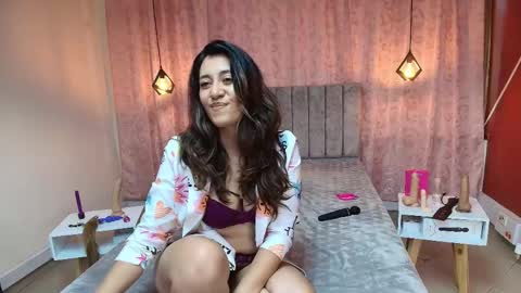 VIOLETA online show from November 12, 5:11 pm