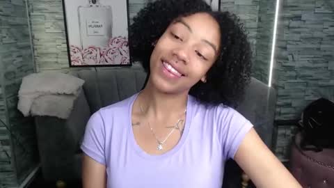 Snapshot of violeth_b chatting on September 17, 12:58 pm violeth_b online show from September 17, 12:58 pm