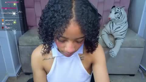 violeth_b online show from March 4, 1:17 pm