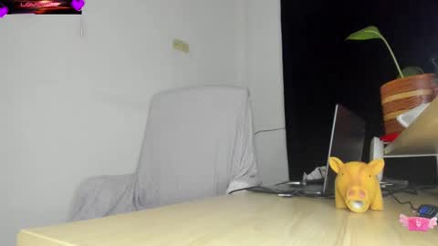 violetparkker online show from February 20, 6:26 am