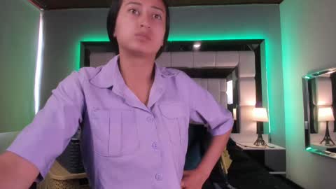 violetskinny online show from January 7, 7:06 pm