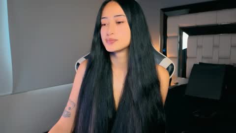 violetskinny online show from March 3, 8:59 pm