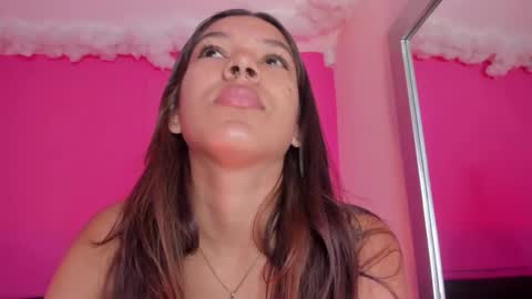 violett_24_ online show from March 6, 12:30 pm