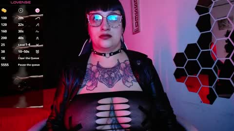violett_8 online show from May 23, 11:25 pm