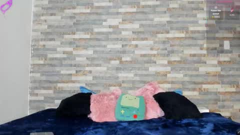 Snapshot of violett__golden chatting on October 31, 8:40 am ViolettGolden online show from October 31, 8:40 am