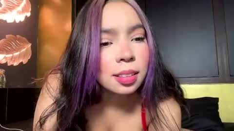 Violett Moon online show from July 8, 9:50 pm