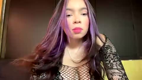 Violett Moon online show from July 7, 8:11 pm