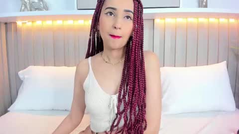 Snapshot of violett_rabbit_ chatting on September 30, 8:24 pm Violett online show from September 30, 8:24 pm