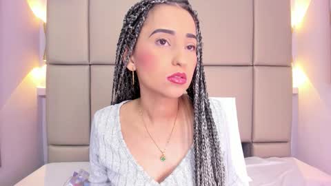 Violett  online show from November 17, 12:06 pm