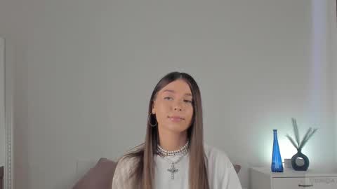 violetta_finch online show from February 19, 10:12 am