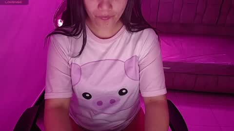 Snapshot of violetta_jhonson_v chatting on December 7, 3:36 am Violetta online show from December 7, 3:36 am