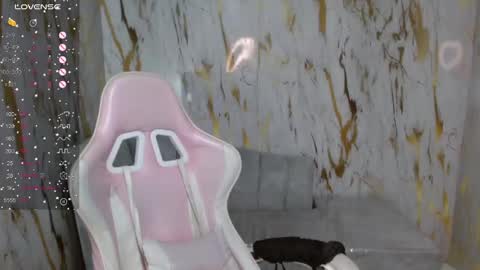 Snapshot of violetta_jhonson_v chatting on January 11, 3:09 pm Violetta online show from January 11, 3:09 pm