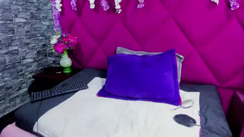 Snapshot of violetta_rousse_ chatting on September 9, 1:55 pm Violetta Rousse online show from September 9, 1:55 pm