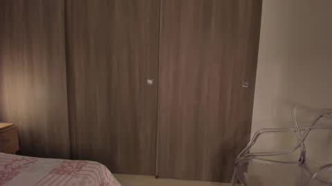 Snapshot of violetta_swift_ chatting on March 12, 8:19 am violetta independent model online show from March 12, 8:19 am