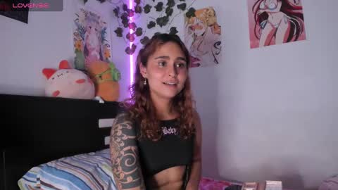 Violette  online show from January 4, 4:00 pm