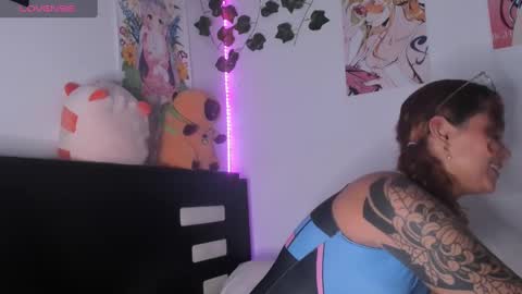 Violette  online show from December 30, 7:11 pm