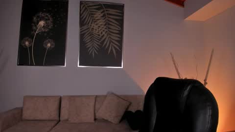 Violett  online show from September 28, 11:48 am