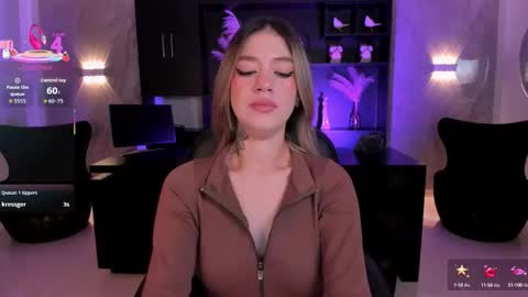 Violett  online show from October 3, 6:57 pm