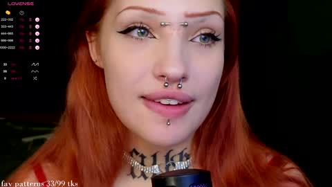 Snapshot of violetvio1ator chatting on December 9, 5:29 am Dommy mommy online show from December 9, 5:29 am