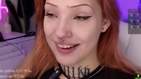 Snapshot of violetvio1ator chatting on October 10, 4:50 am Dommy mommy online show from October 10, 4:50 am